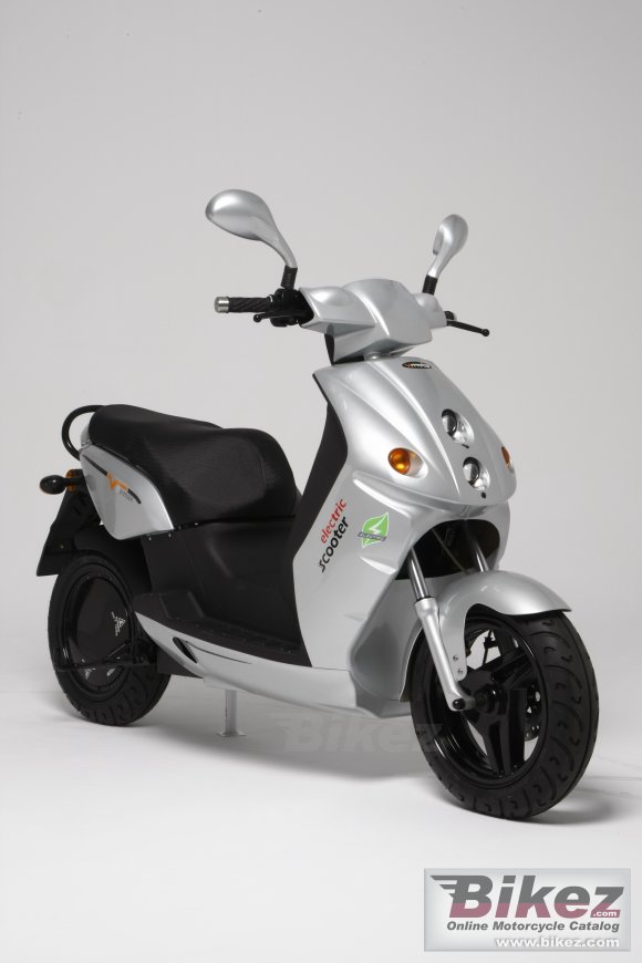 2012 Vmoto E-max photo